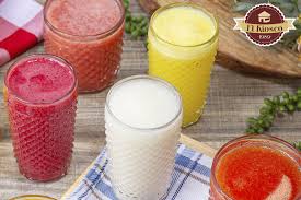 Jugos Naturales en Agua