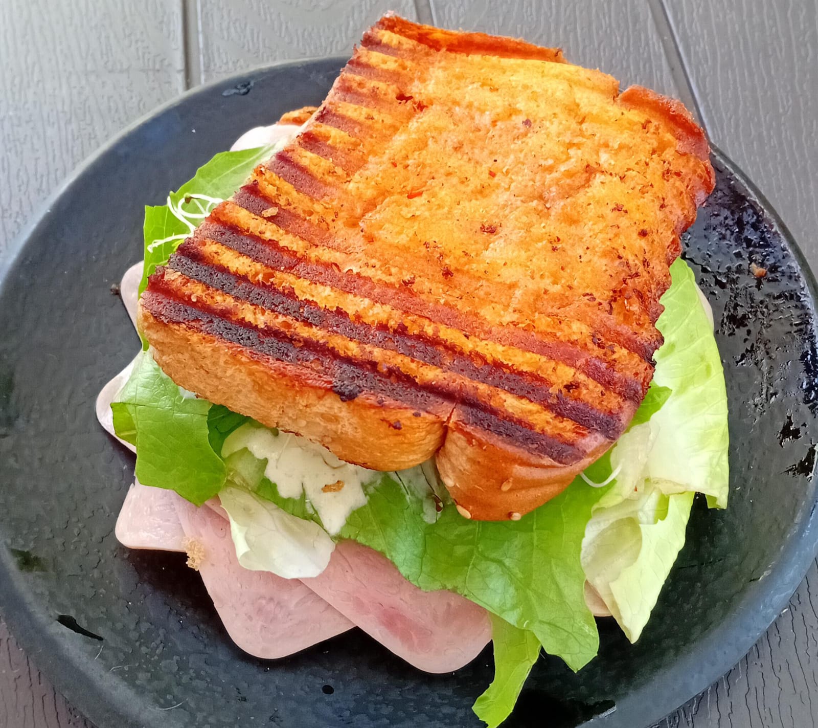 Sándwich con Jamón de Pavo