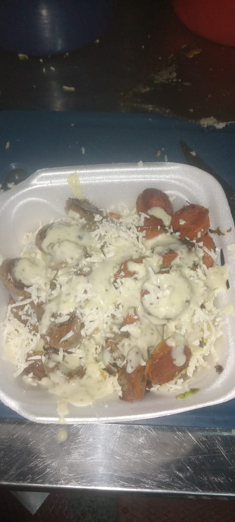 Arepa Picada con Chorizo