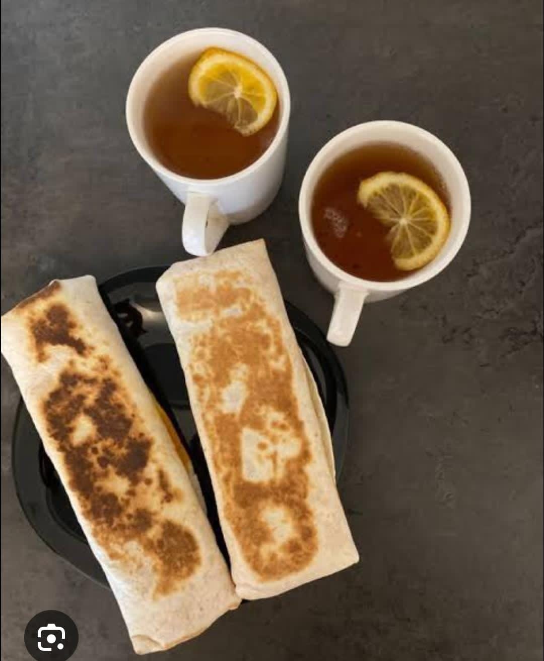 Te De Jengibre con Limón y Shawarma de Res