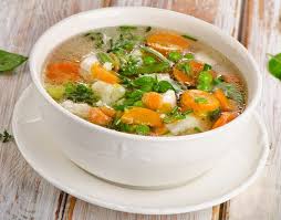 CALDO DE VERDURA 菜汤 ( ingluiye arroz blanco )