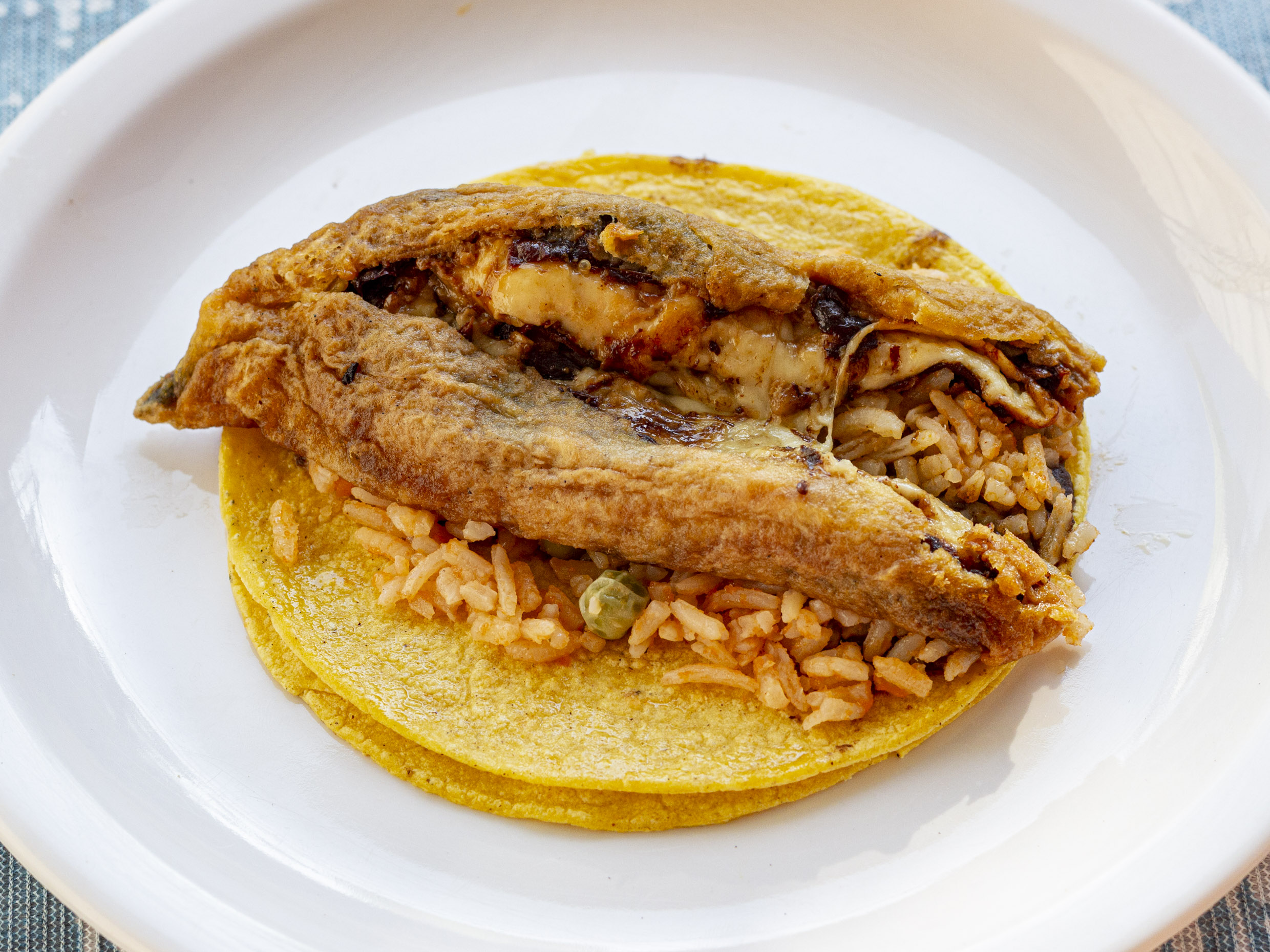 Taco de Chipotle Relleno de Queso