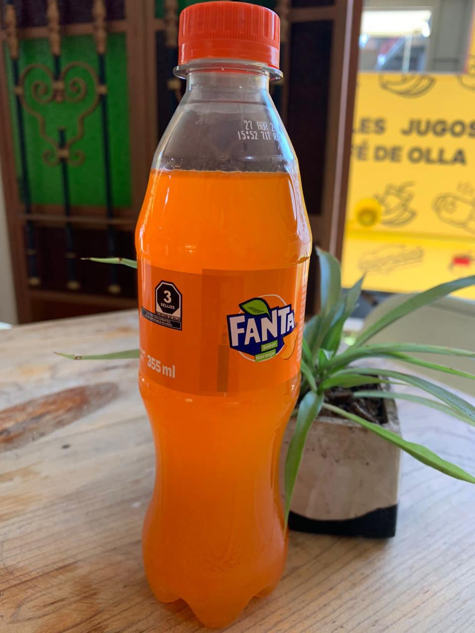 Fanta Sabor Naranja de 355 ml