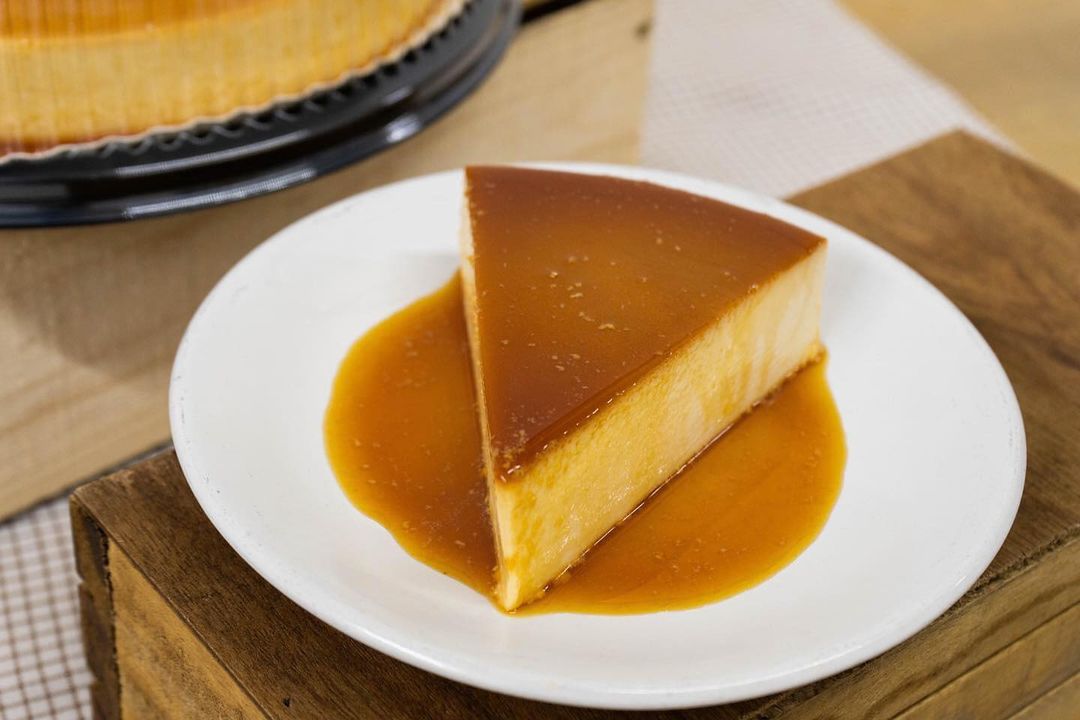 Flan Napolitano