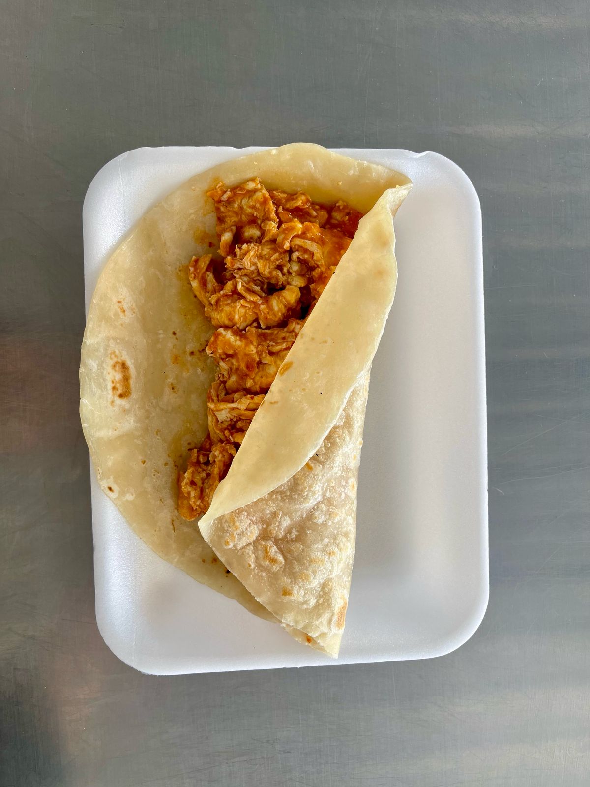 Taco de Huevo Revuelto con Salsa