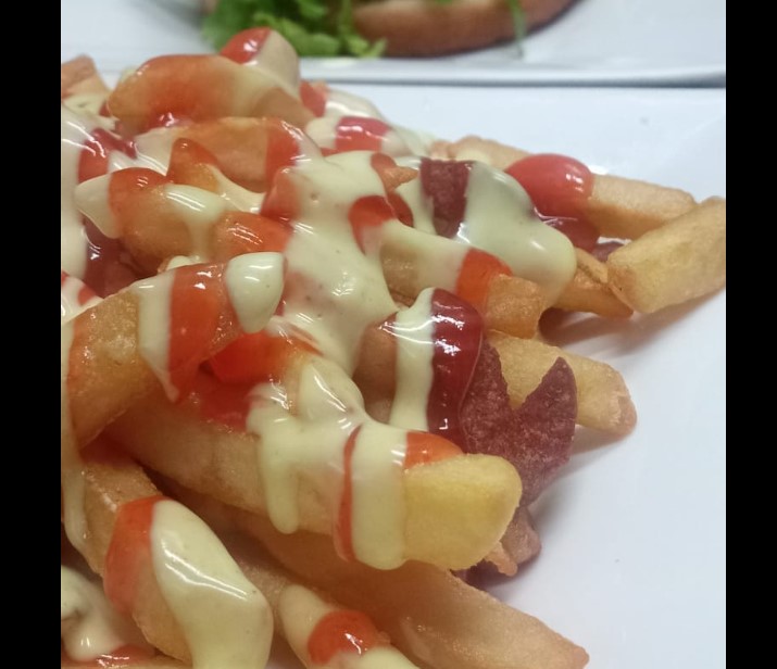 Salchipapa Pequeña