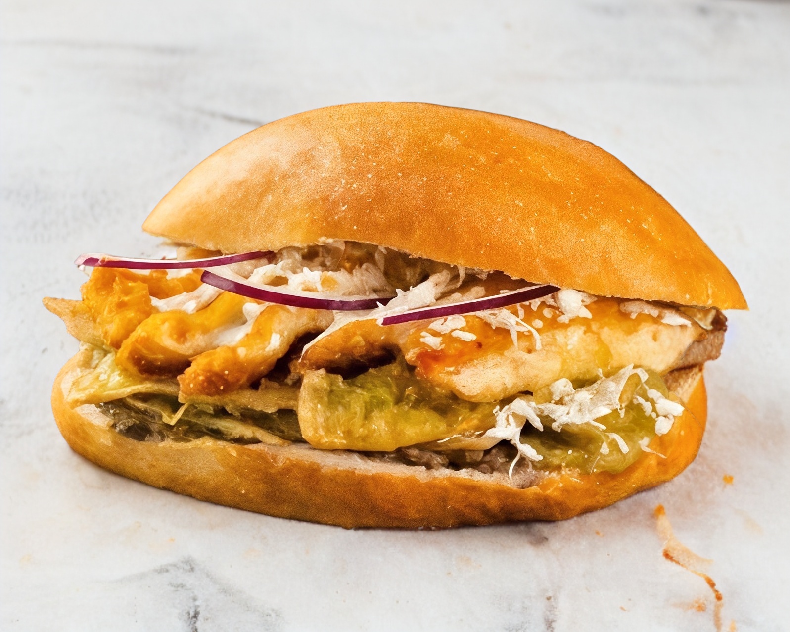 Torta de Chilaquiles con Pechuga Empanizada