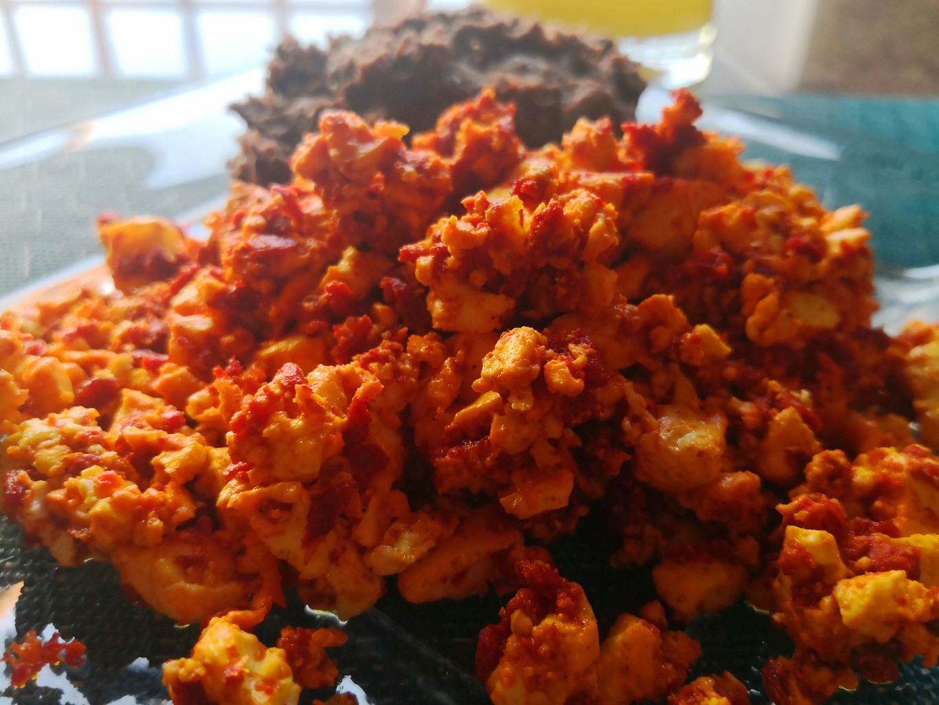Huevos con chorizo