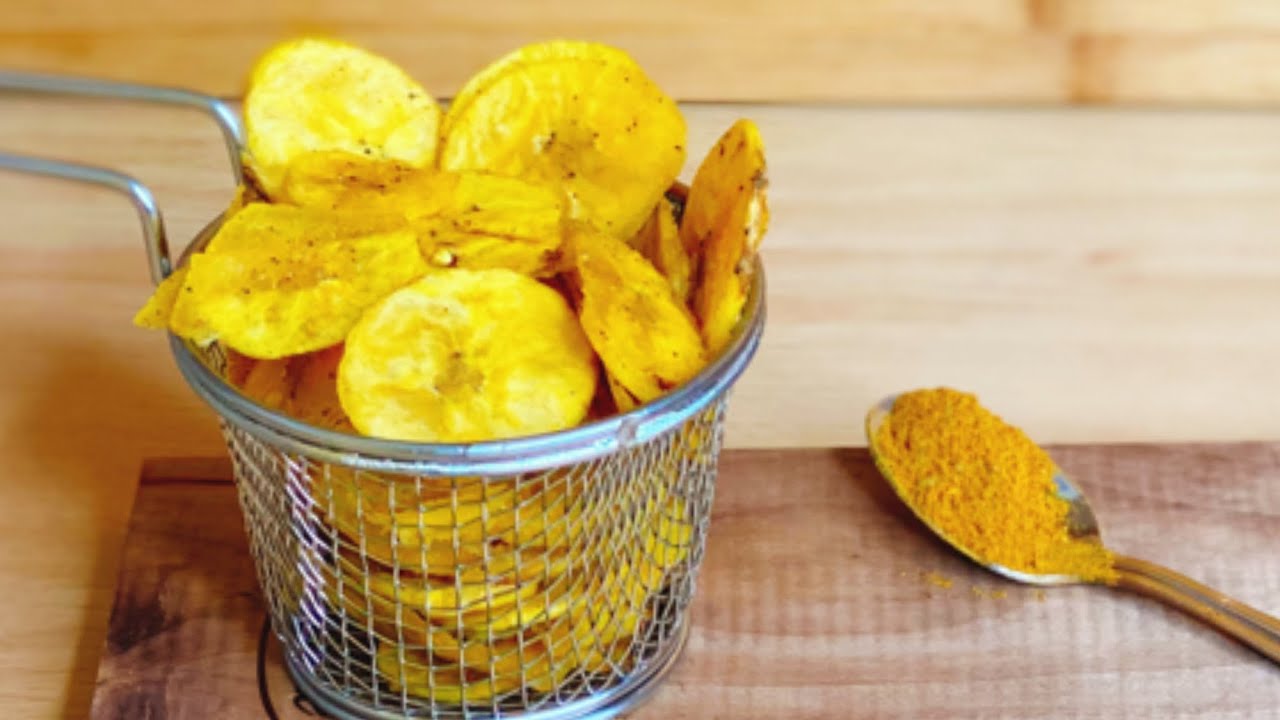 Chips de Platano con Salsa de la Casa