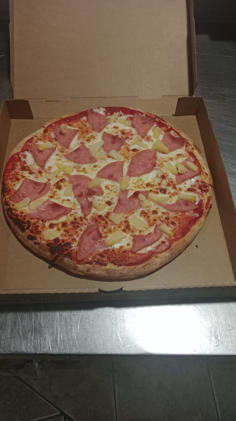 Pizza Hawaiana