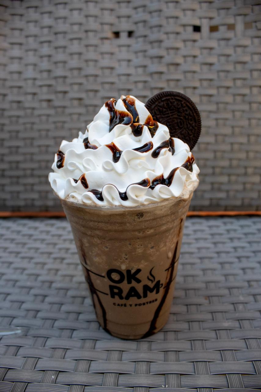 Chai Oreo Frappé