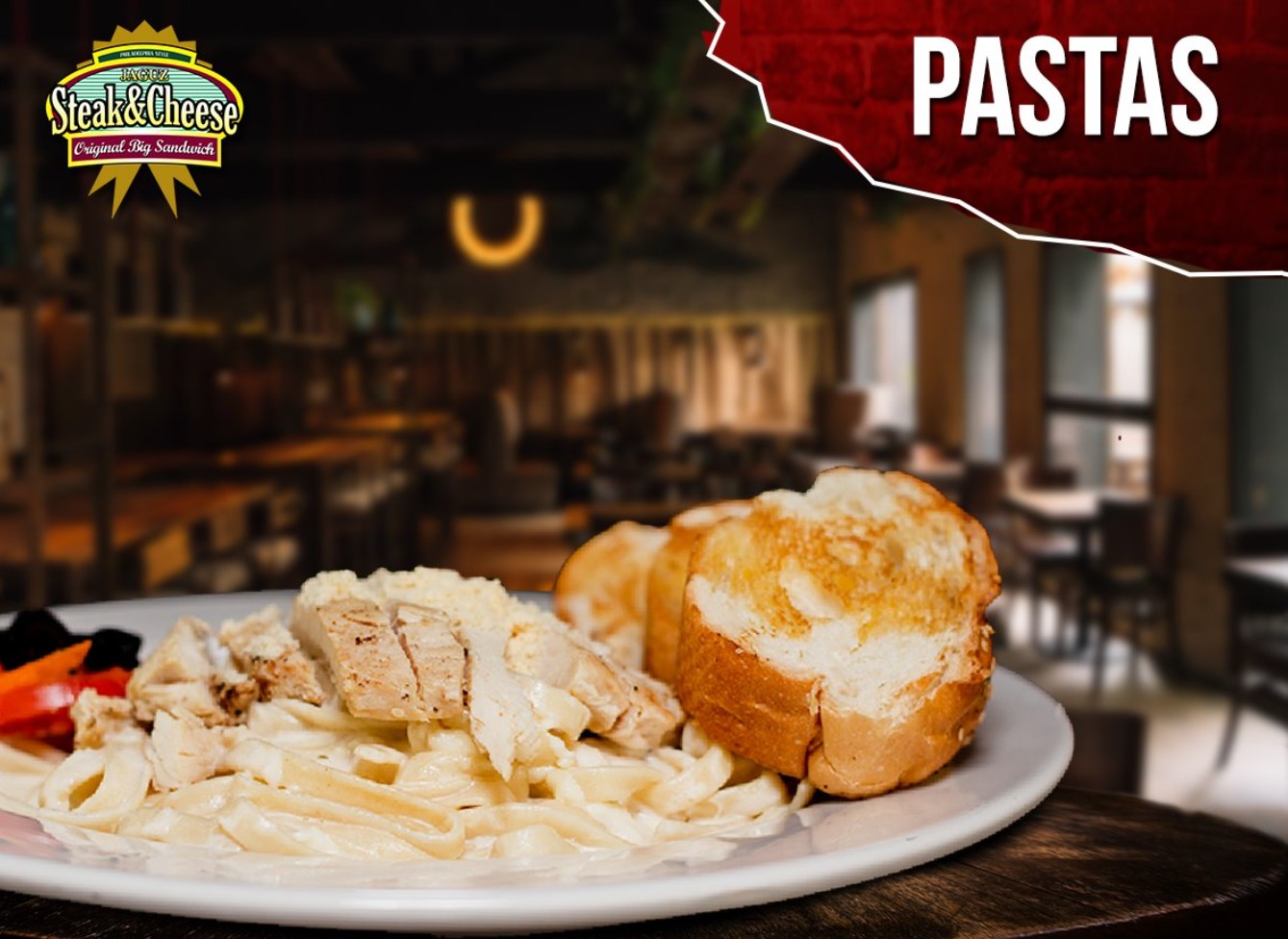 Combo Fettuccine con Pollo + Pan y Bebida
