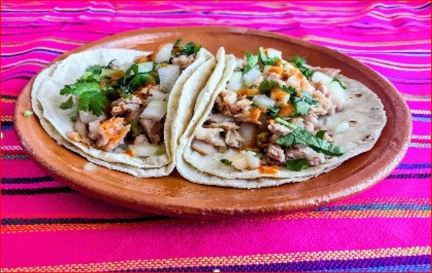 Taco de Carnitas de Cerdo Especialidad a Elegir