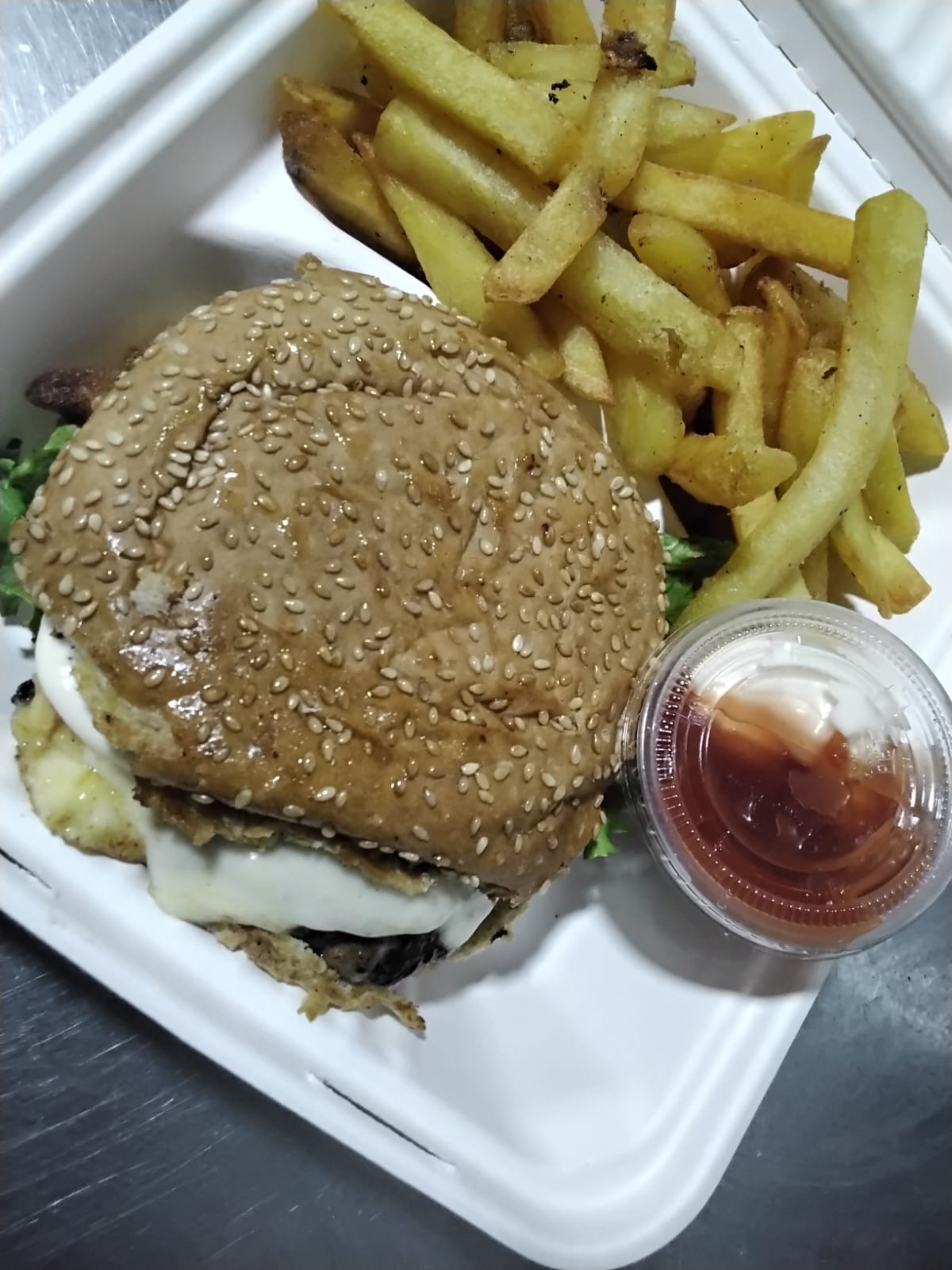 Hamburguesa Doble con Papas