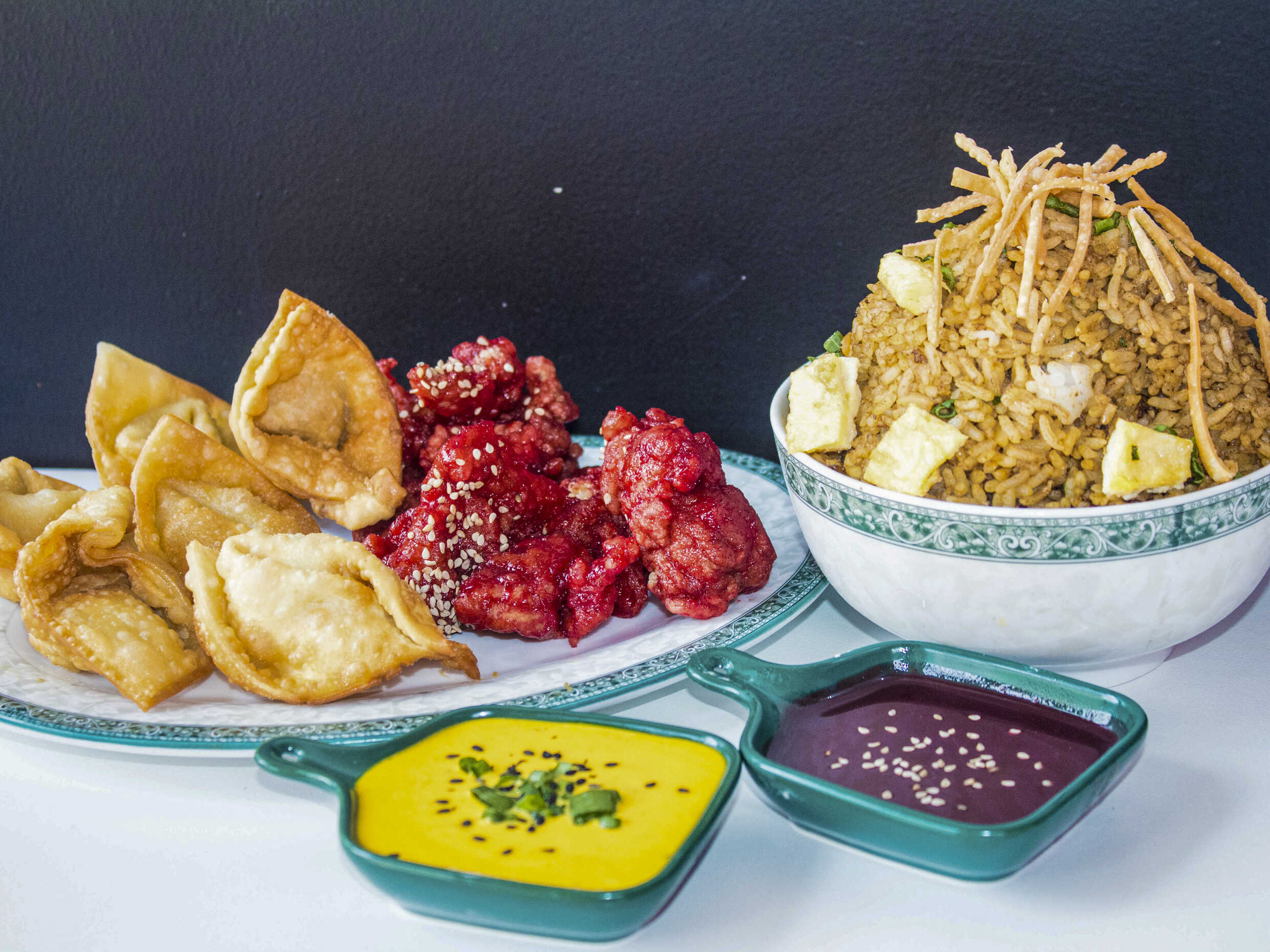 Porc Arroz Chaufa, Tipakay y 6 Wantanes