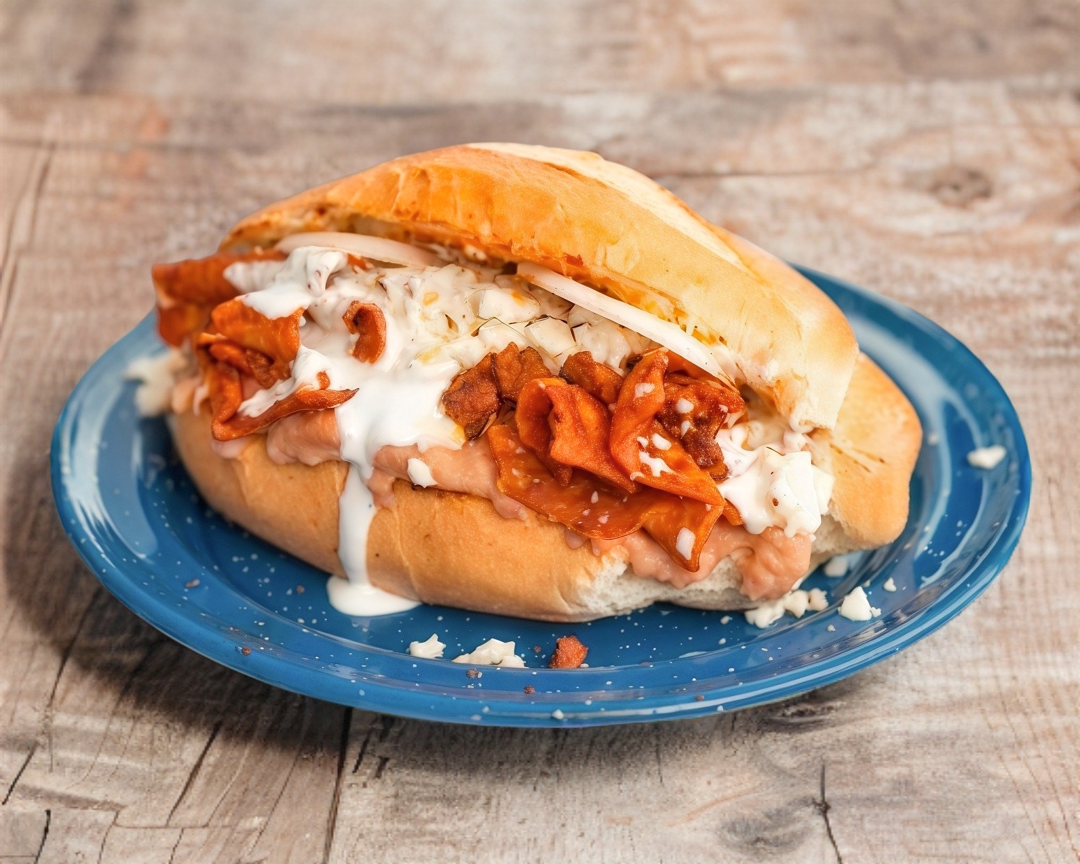 Combo Torta de Chilaquiles con Pollo