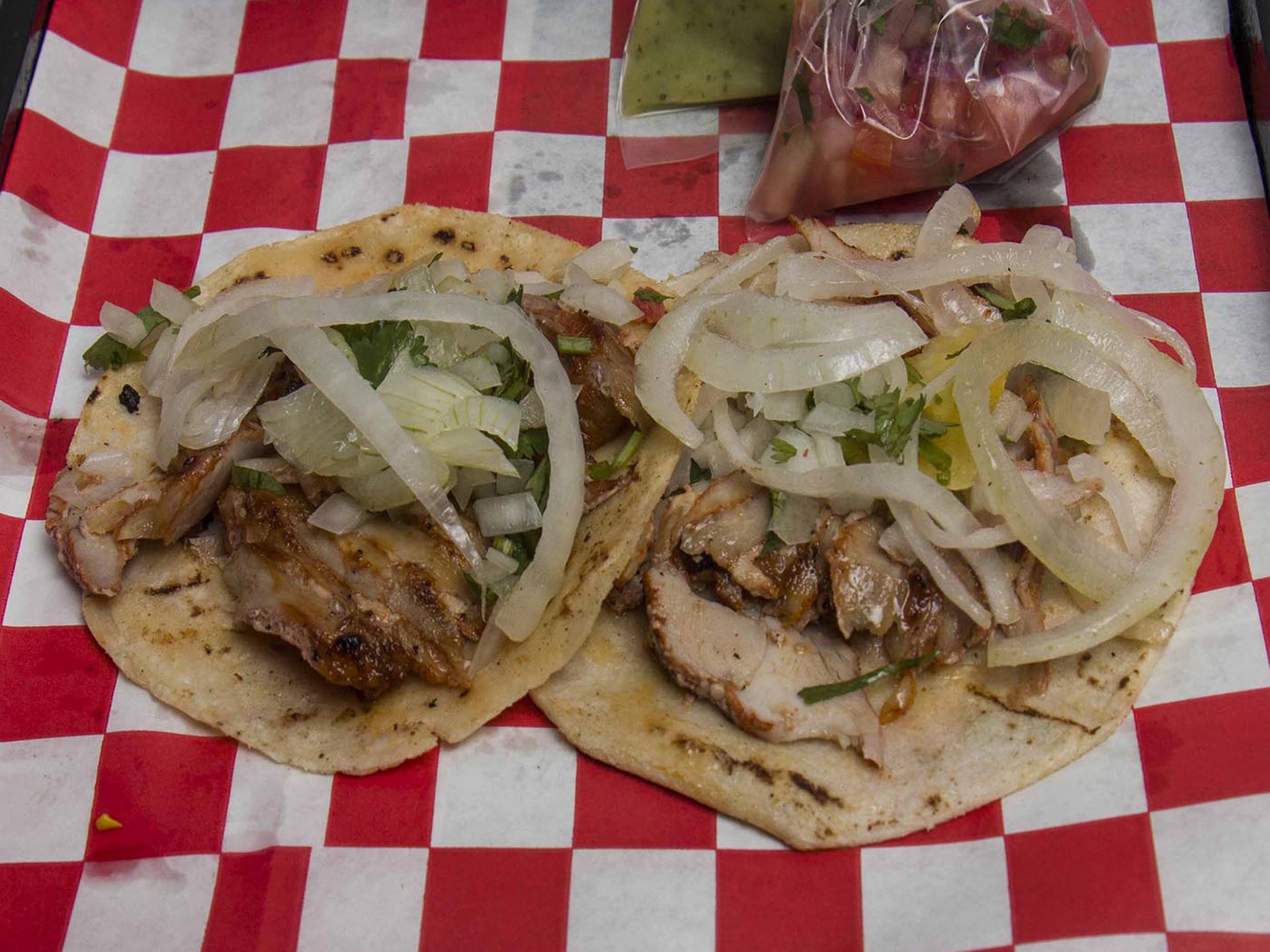 Tradicional Taco Al Pastor