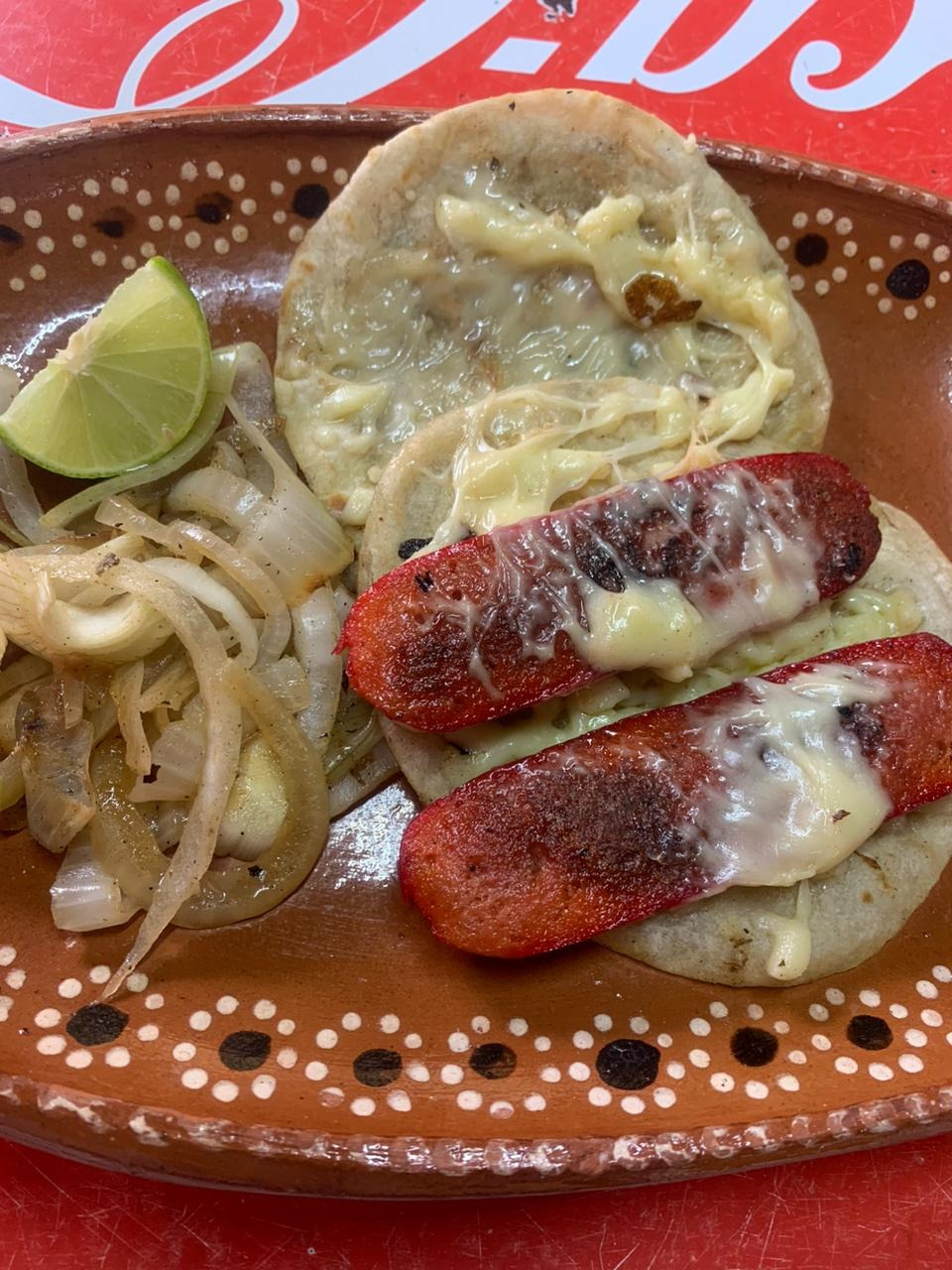 Salchicha Garza Gratinada