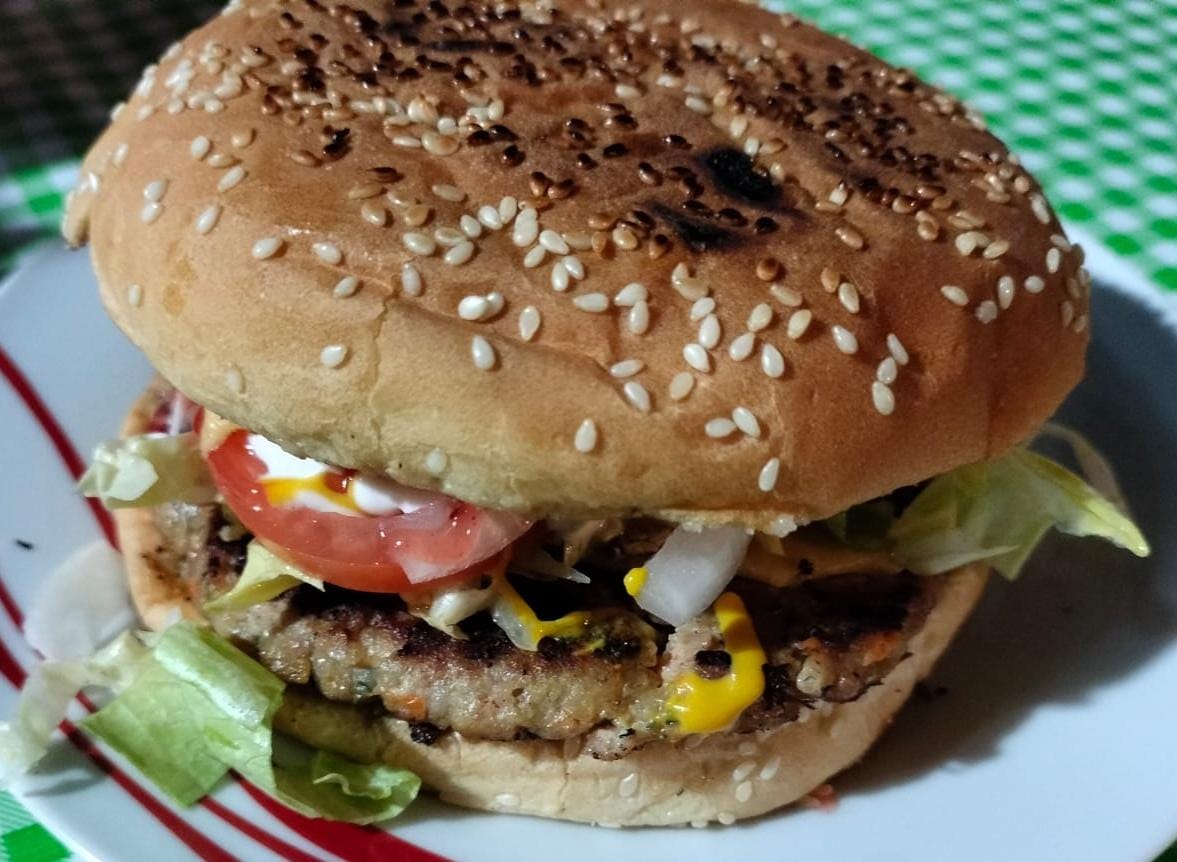 Hamburguesa + Papas + Refresco