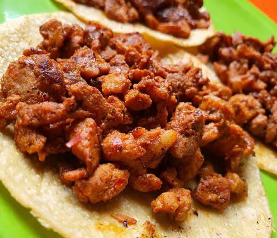Taquito de Carne Enchilada
