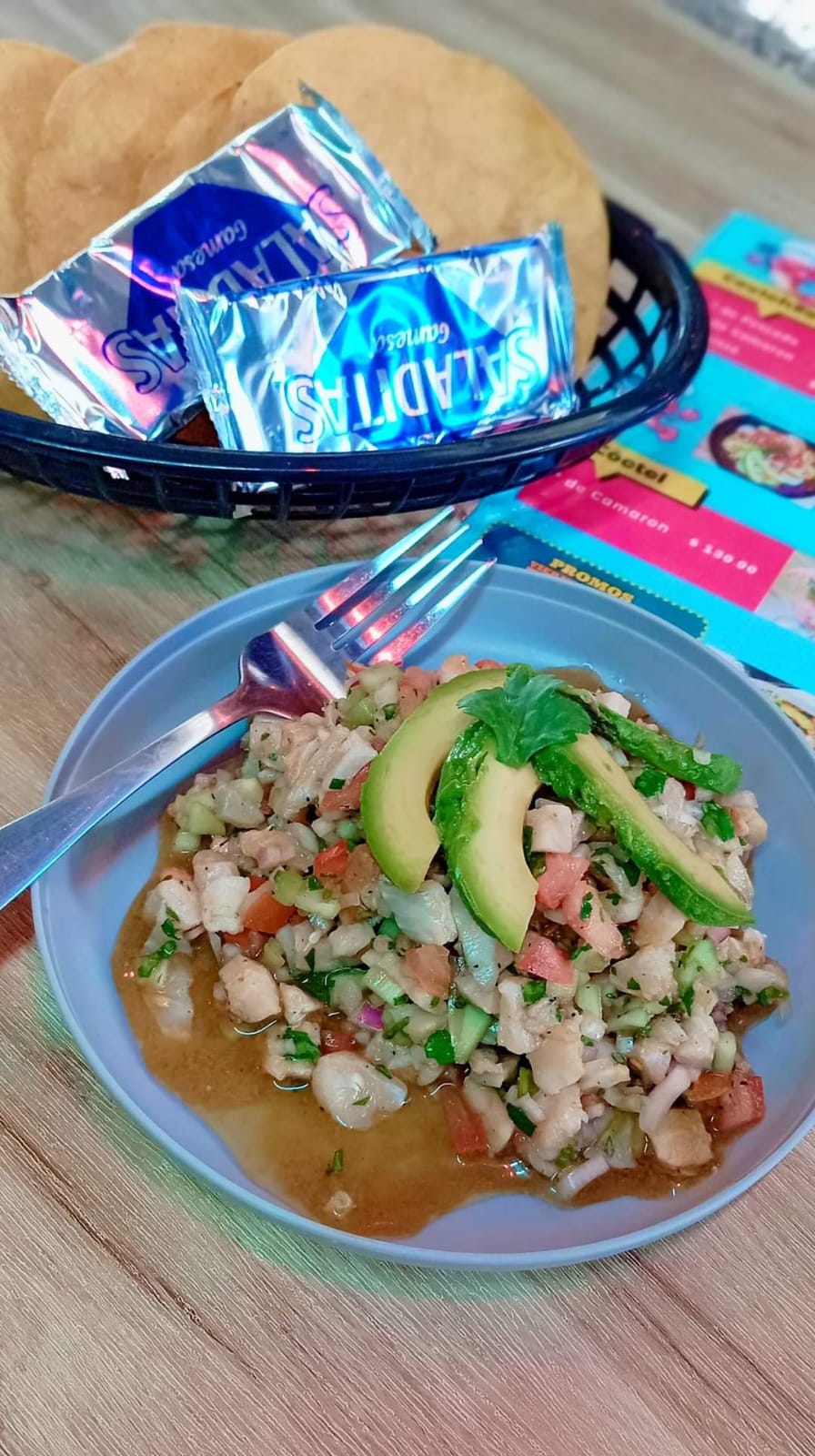 Medio de Ceviche de Camarón