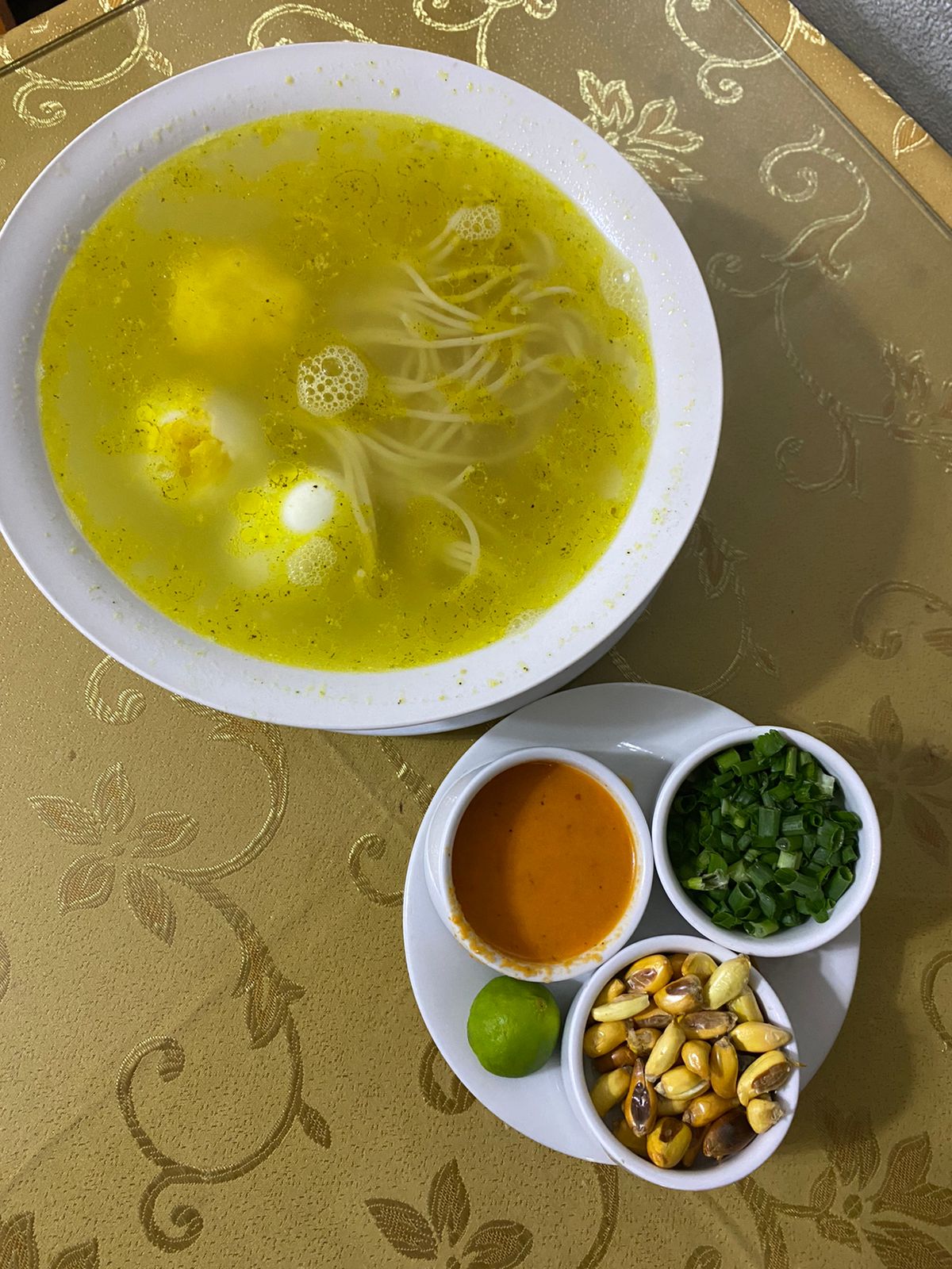 Caldo de Gallina Sin Presa