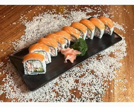 Salmón California Roll