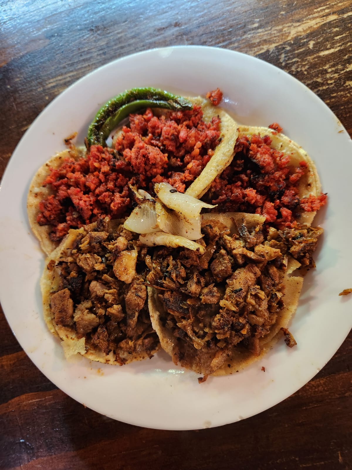 Combo taquitos: 2 pastor + 3 chorizo