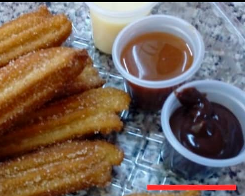 Churro con cajeta