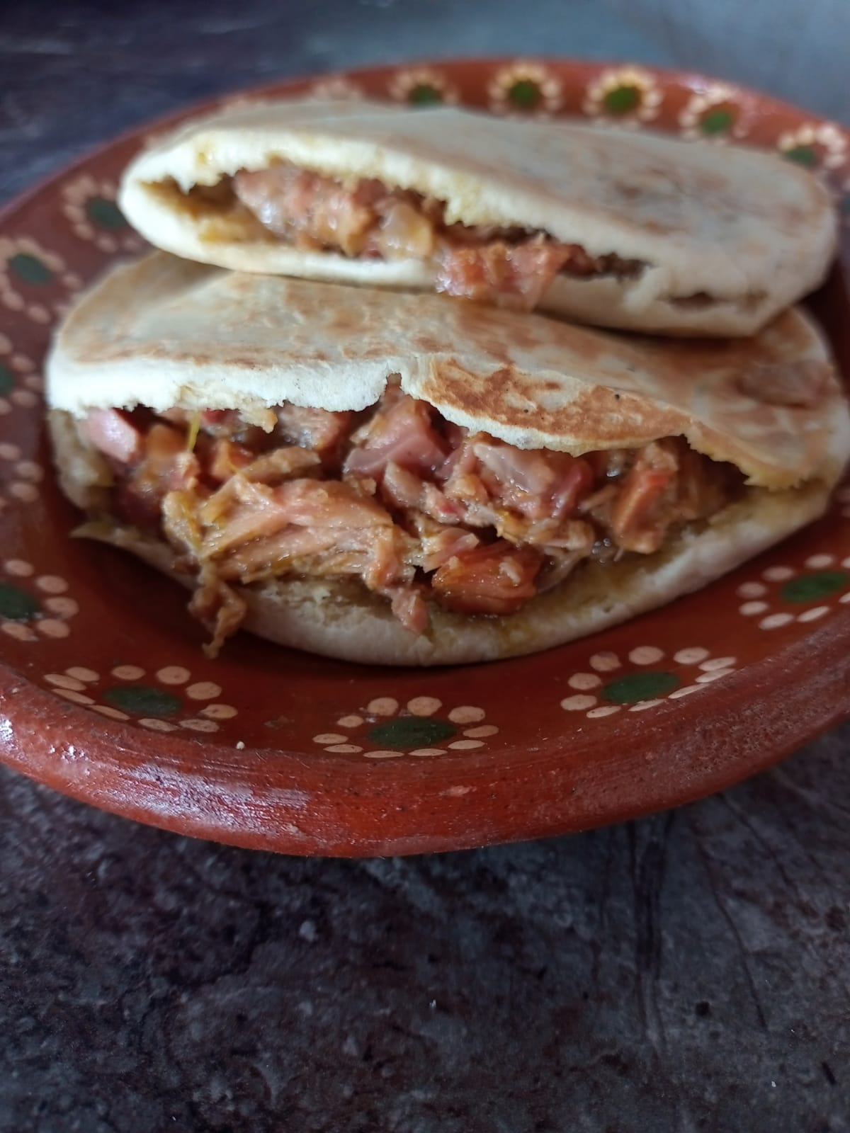 Gordita Especial de Harina Chicharron Prensado