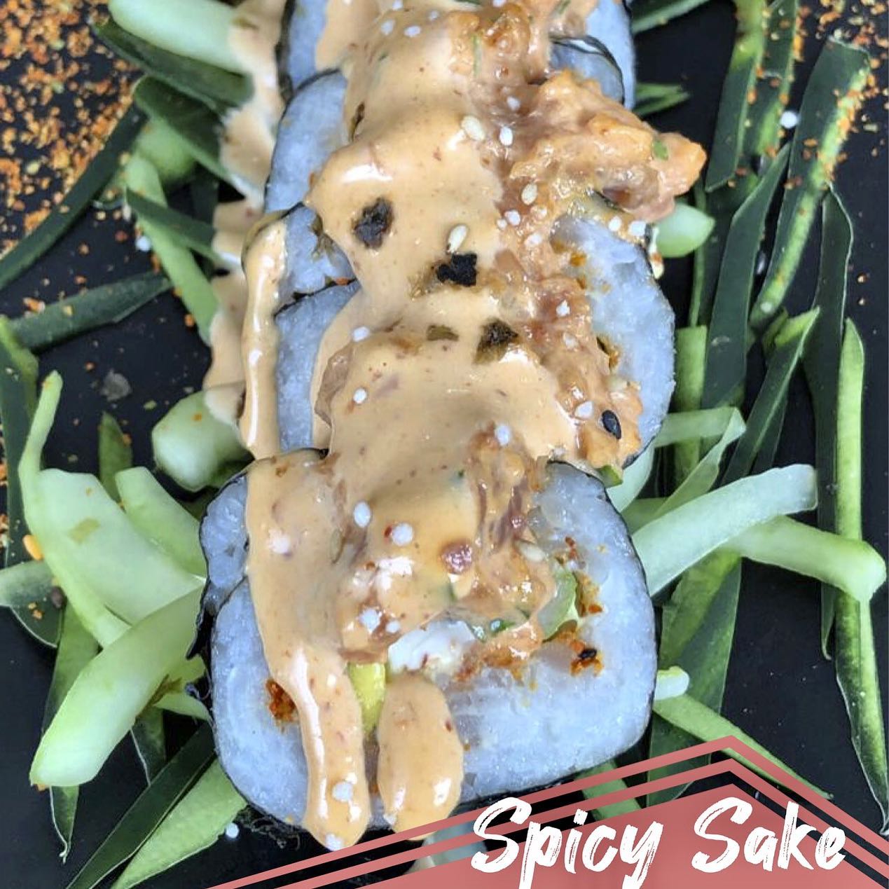 Spicy Sake Roll