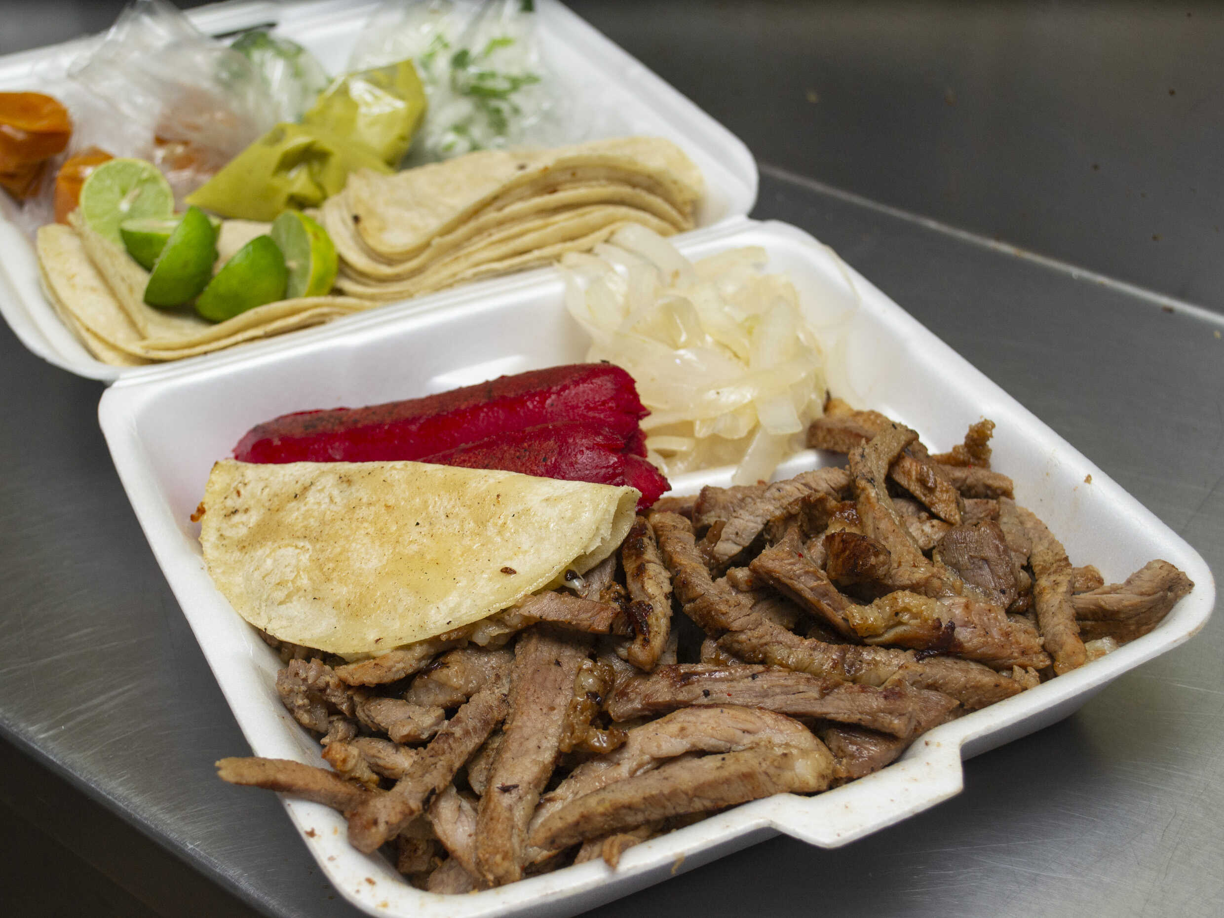 Tacos de carne asada