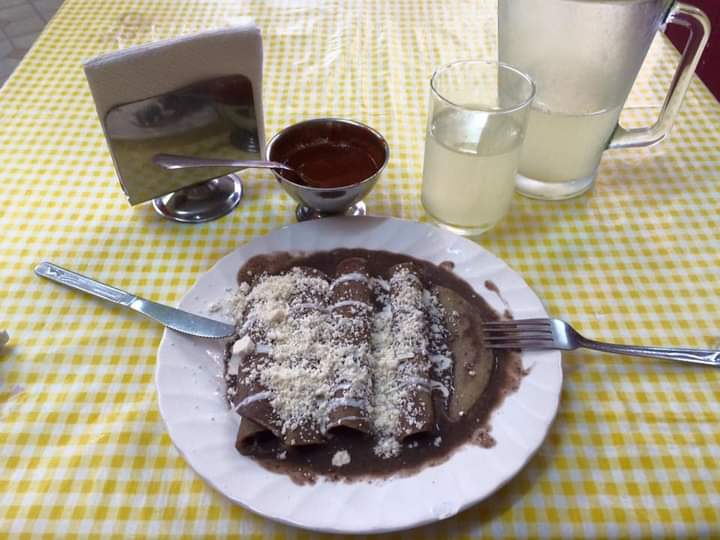 Enfrijoladas