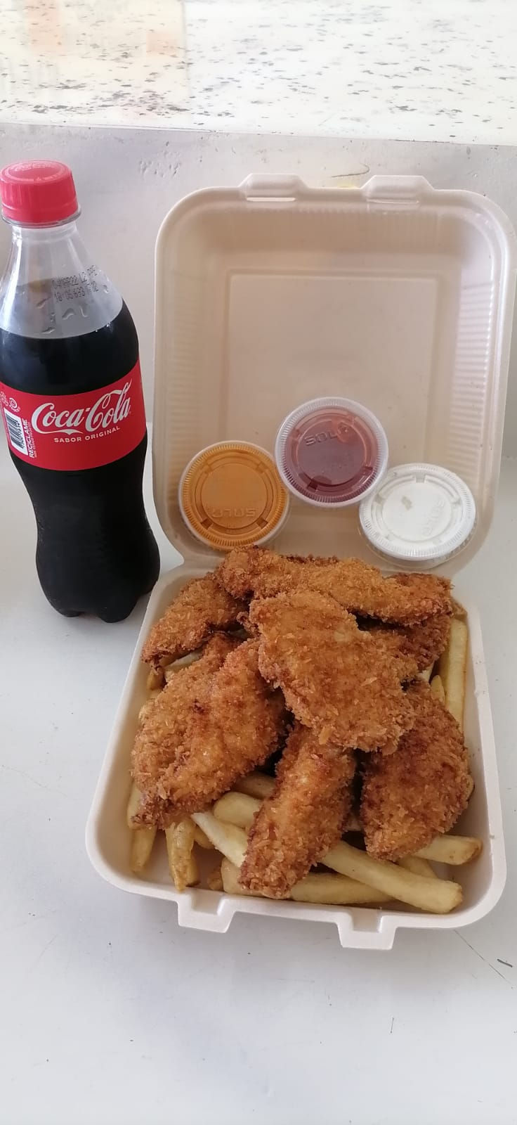 Combo-Pollo con papas grande + 2 Coca 600ml