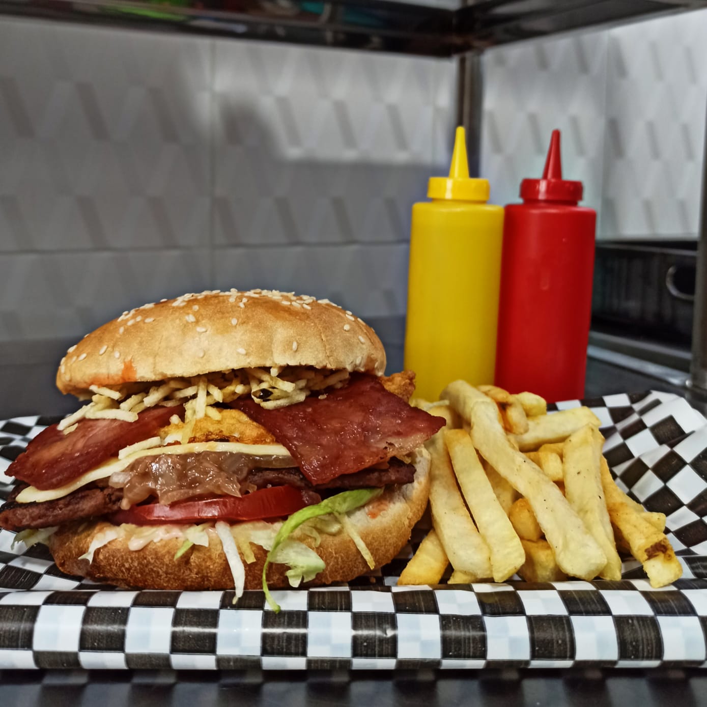 Combo Hamburguesa de La Casa