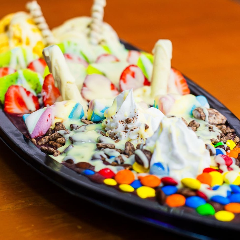 Peça e monte sua barca grande em casa mesmo, todos os itens irão separados, com 1,5 litro de açaí e todos os itens selecionados por você.