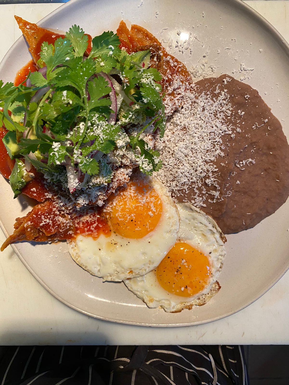 Chilaquiles con Huevo