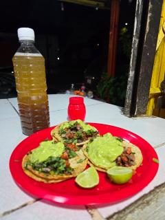Tostada con Queso