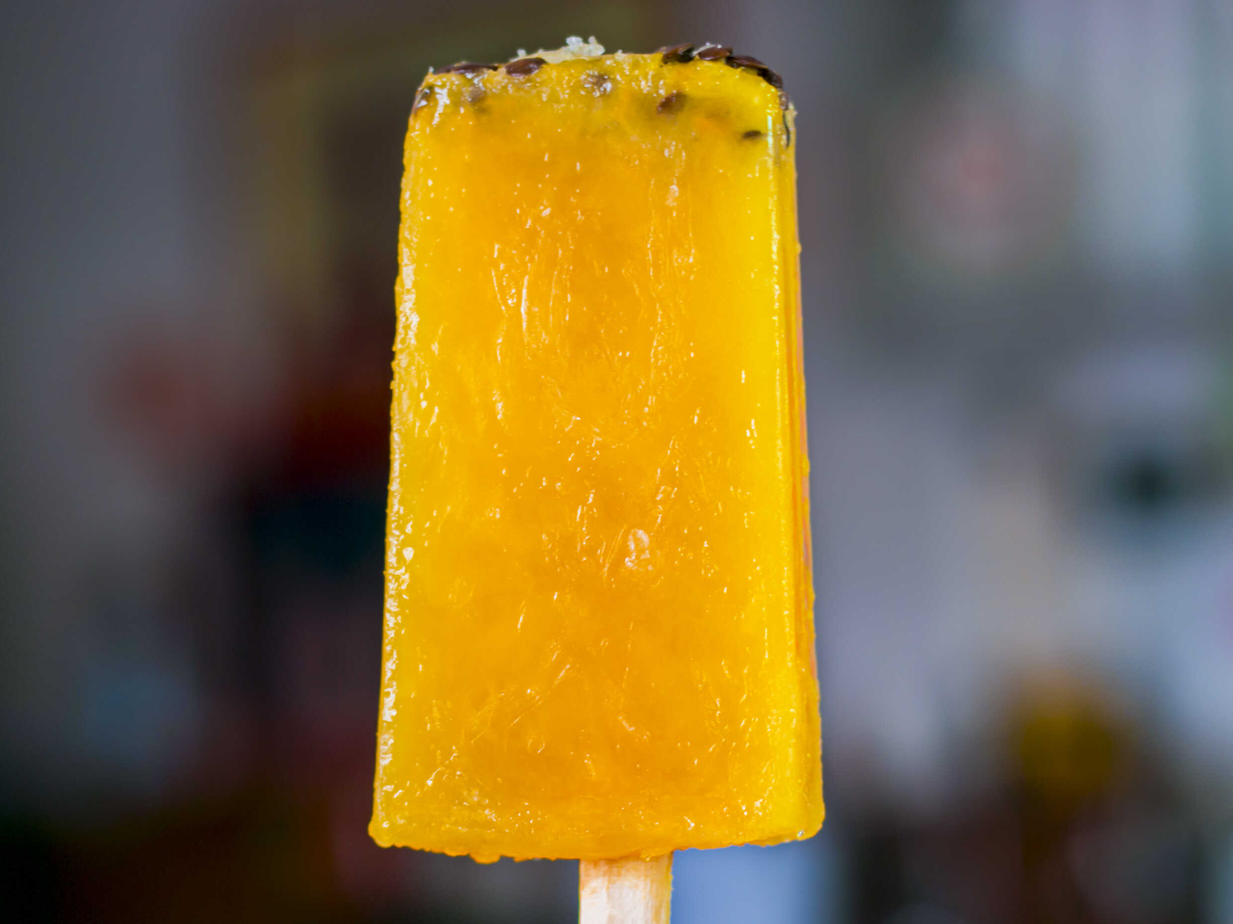 PALETA DE AGUA SABOR MARACUYA