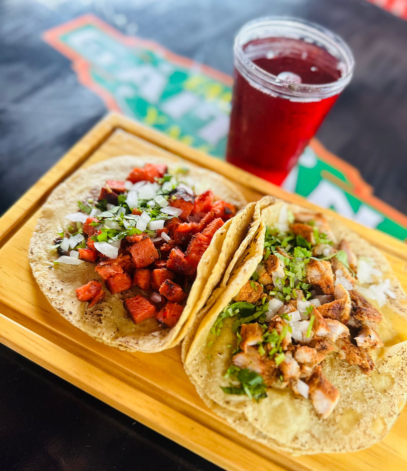 Combo 2 Tacos + Agua Fresca + Taco de Frijol