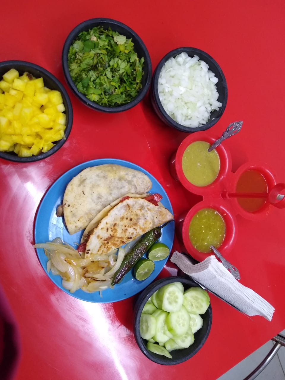 2 QUESADILLAS SALCHICHON
