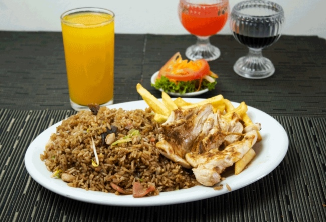 Porción Arroz más Pechuga a la Plancha