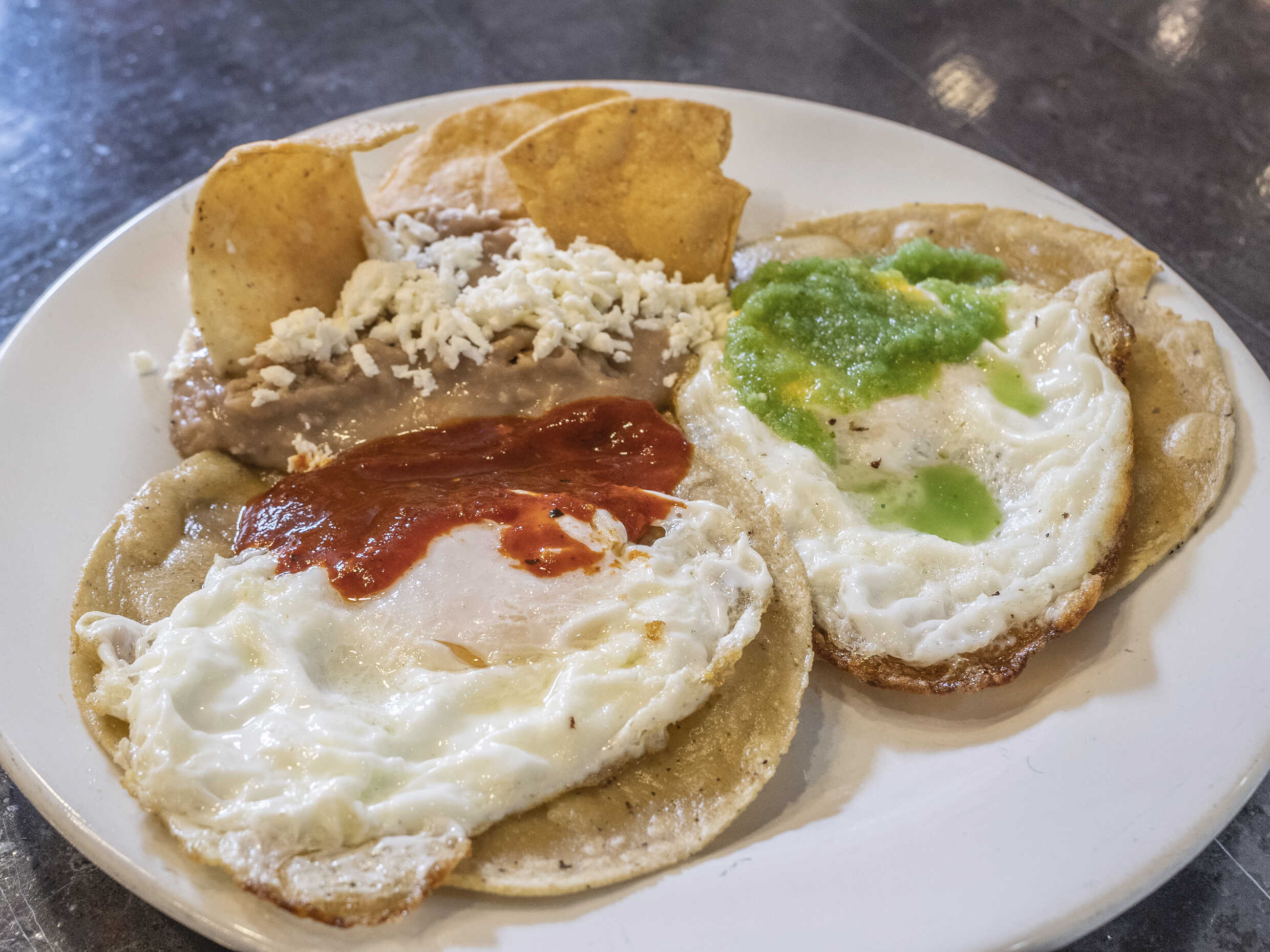 Huevos Divorciados