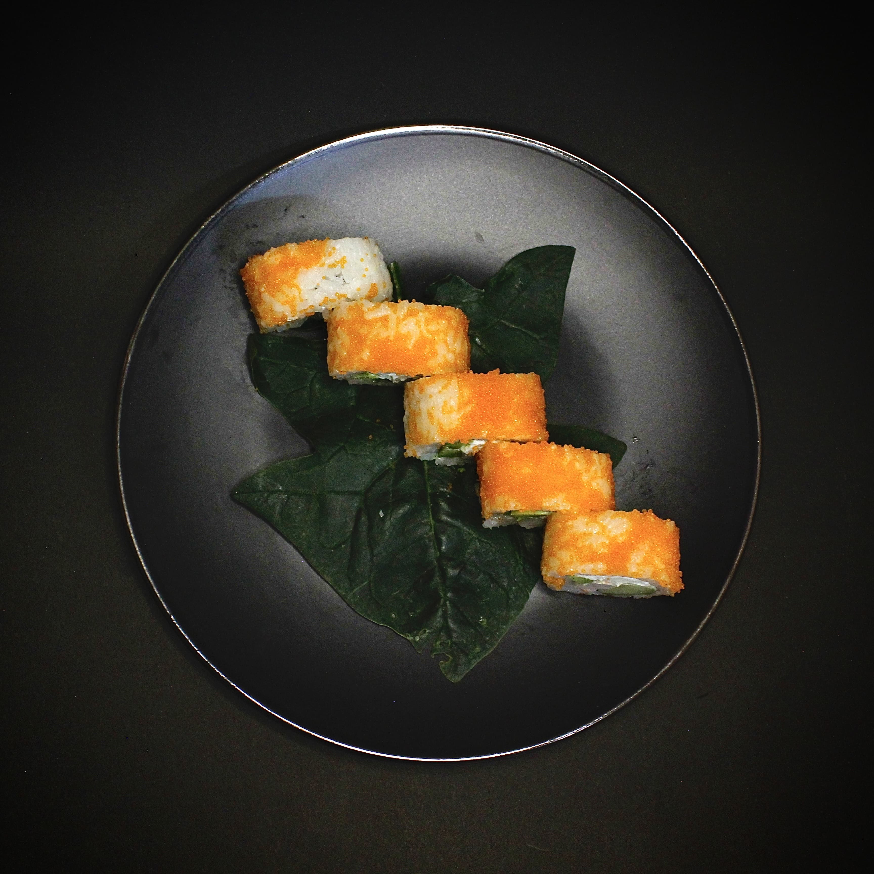 Sushi Masago Roll