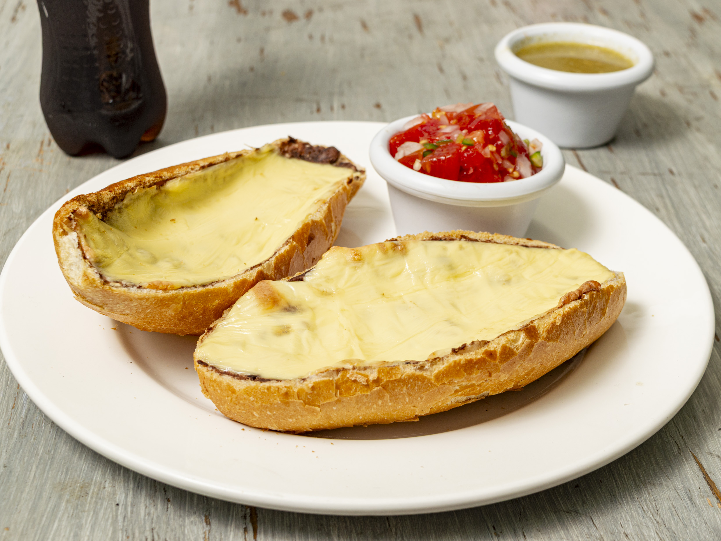 Combo Molletes + Coca Cola Pet 400 Ml