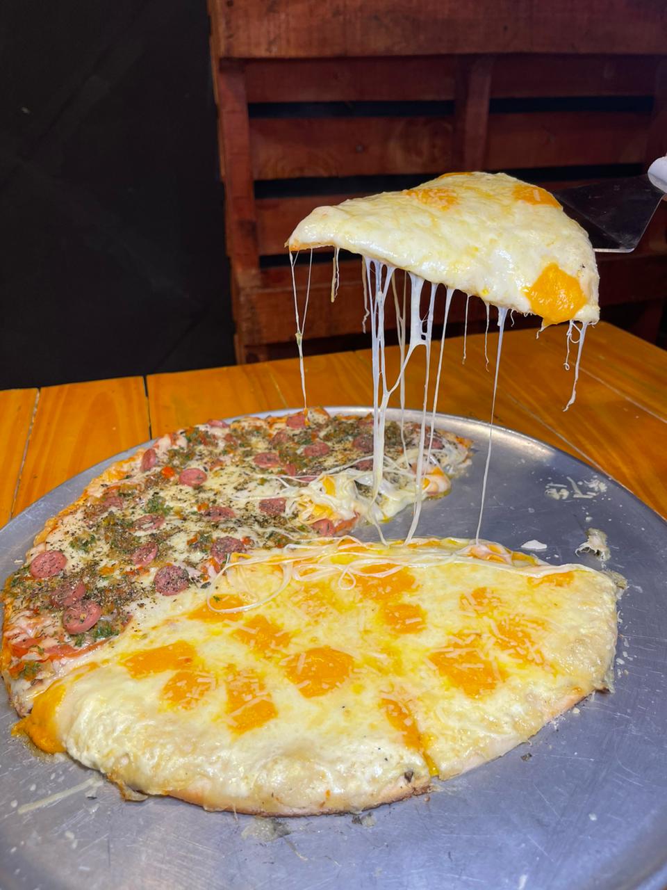 Combo Pizza 12 Porciones + Deditos + Bebida 1.5 Lt