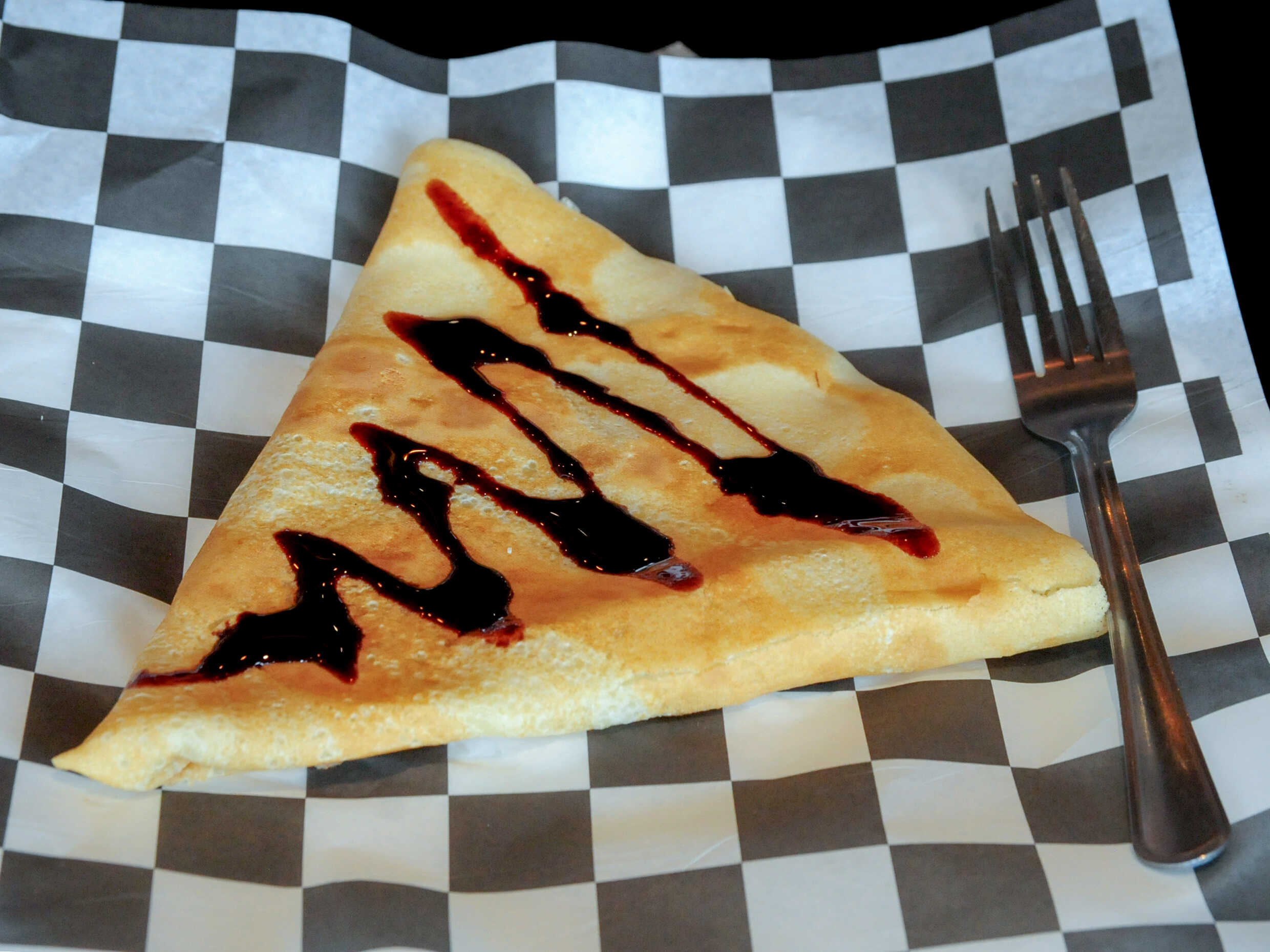 Crepa de Mermelada de Fresa con Queso Philadelphia