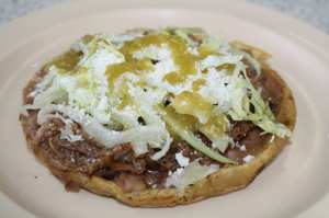 Sope con guisado