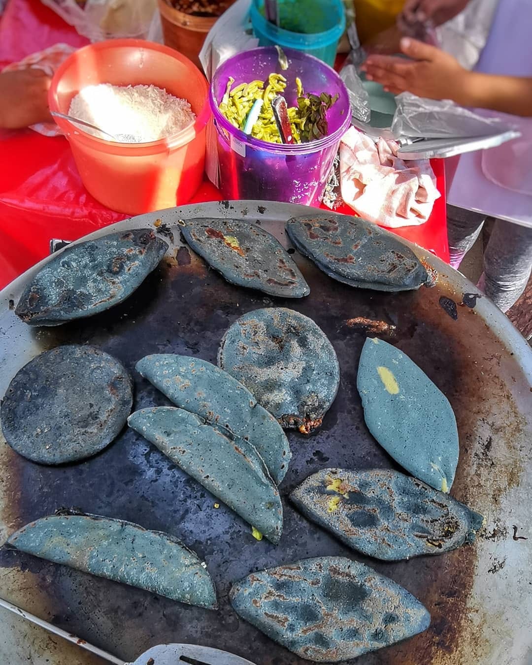 Quesadillas de diferentes guisados, escogelo!