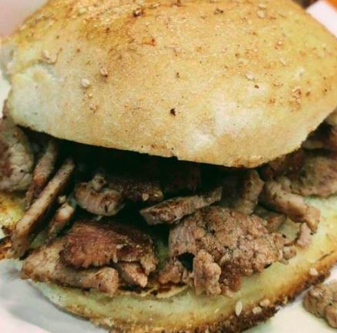 Cemitas de Bistek